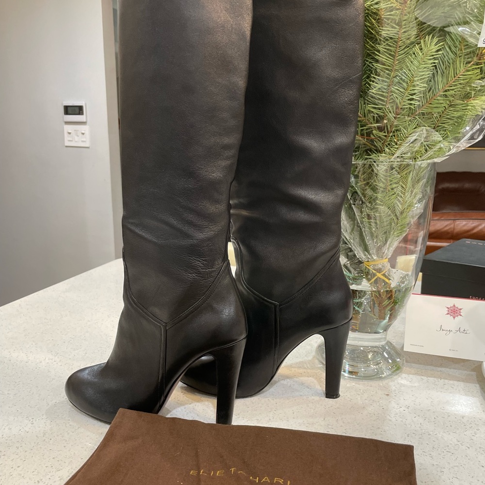 Eli Tahari Ramsey Boot. Size 40. Beautiful soft leather.